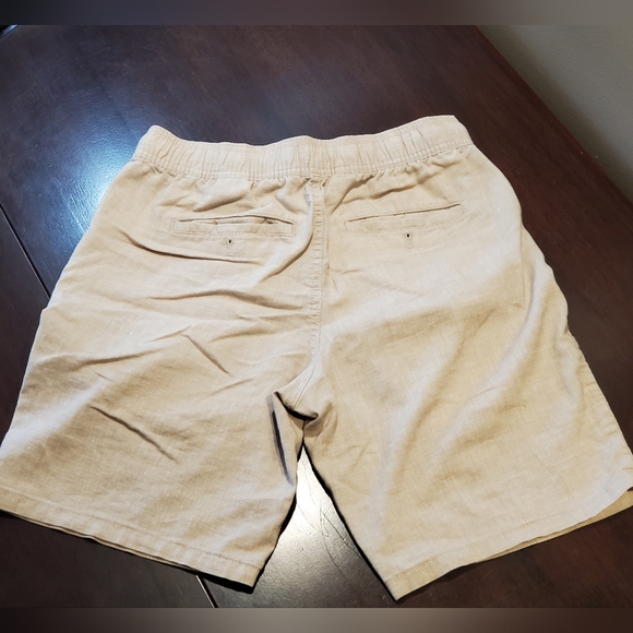Linen Blend Shorts - Picture 5 of 6